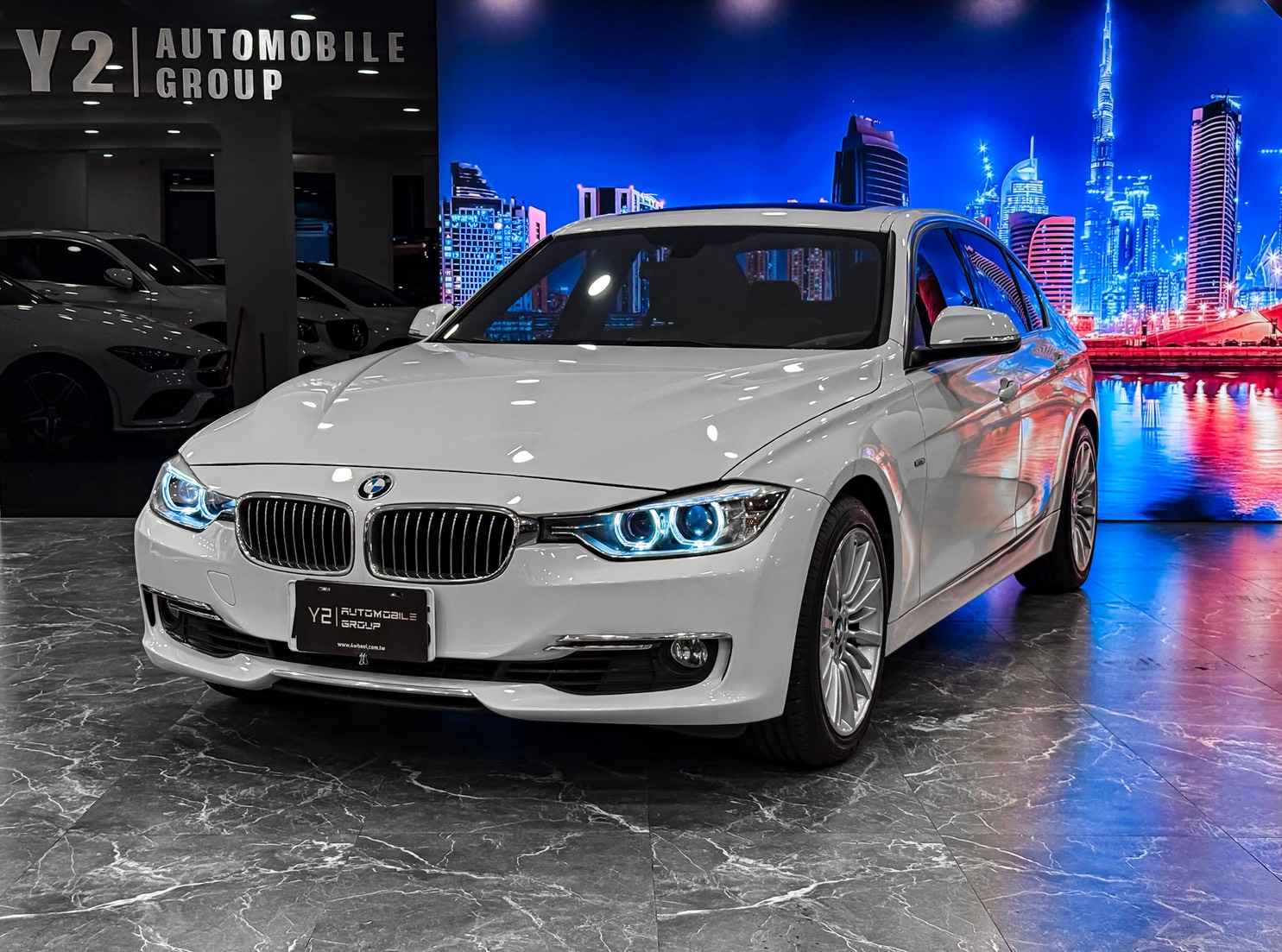 BMW 3-Series Sedan 328i